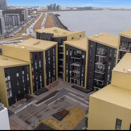 Apartment Premium Queen Downtown