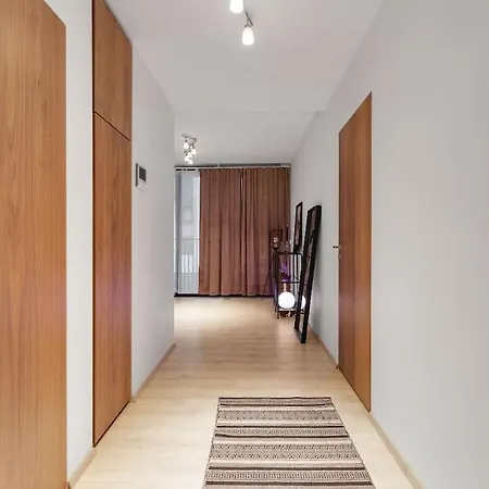 Premium Queen Downtown Apartment *